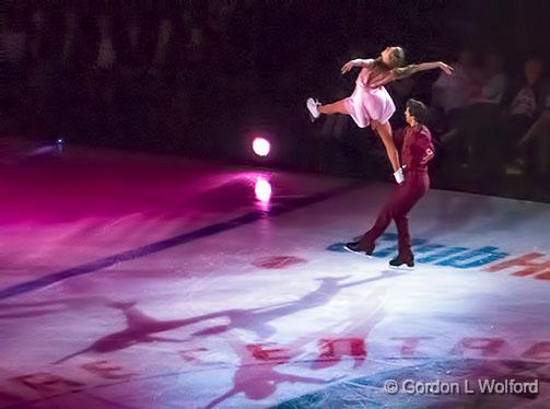 Stars On Ice 2015_P1110360.jpg - Photographed at Ottawa, Ontario, Canada.